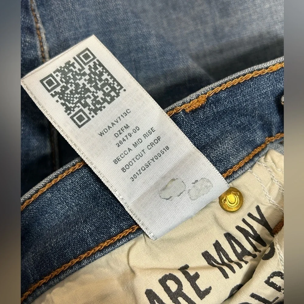 True Religion Becca Mid Rise Bootcut Crop Raw Hem Jeans